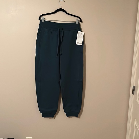 lululemon athletica Pants - Scuba HR relaxed joggers